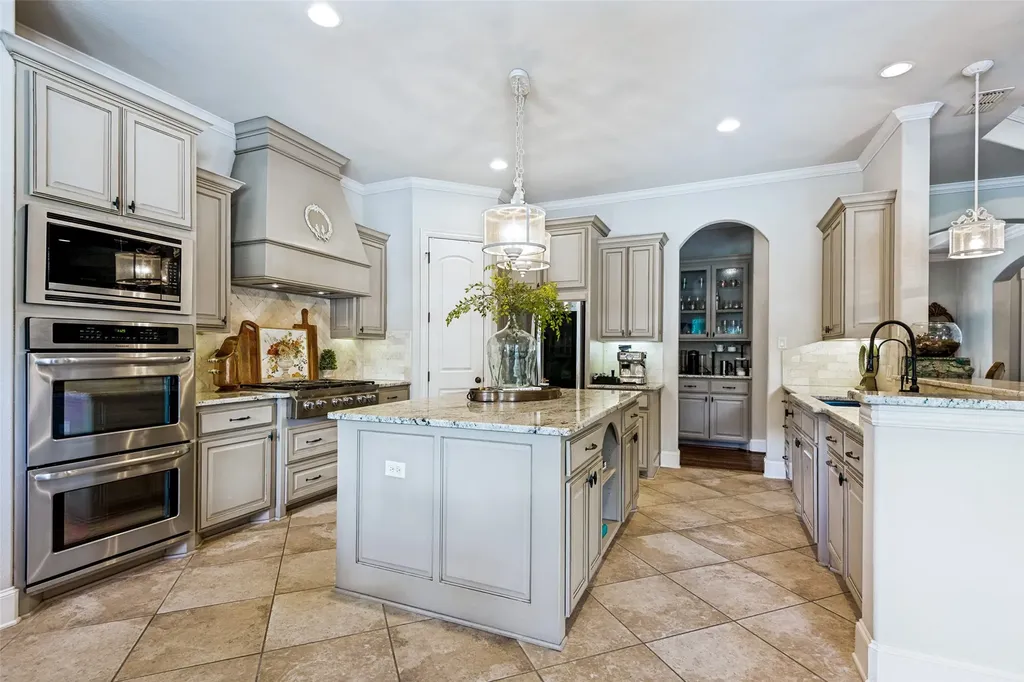 121 Brentwood Drive Heath TX 75032
