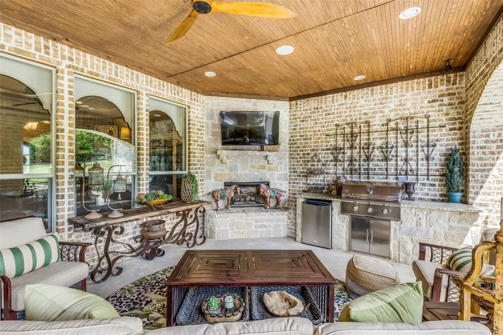 121 Brentwood Drive Heath TX 75032