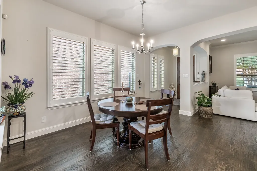 1207 Harris Hawk Way Arlington TX 76005
