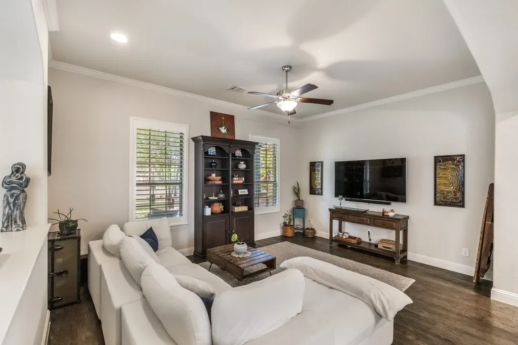 1207 Harris Hawk Way Arlington TX 76005