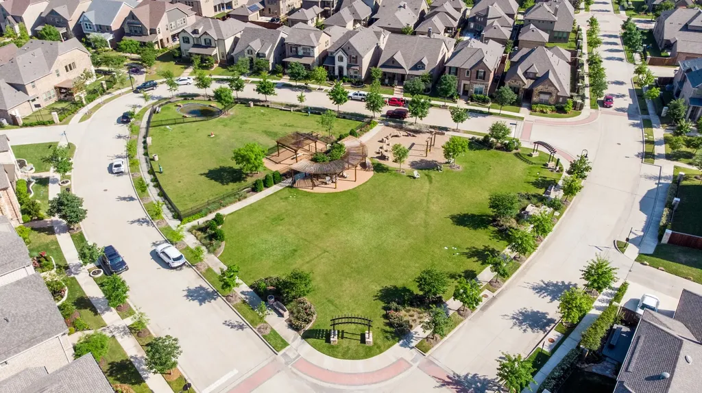 1207 Harris Hawk Way Arlington TX 76005