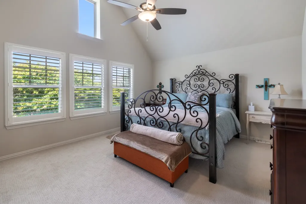 1207 Harris Hawk Way Arlington TX 76005