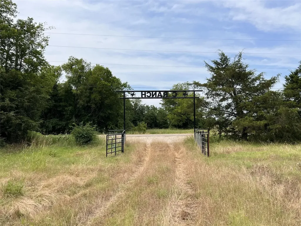 279 W Fm-71 Sulphur Springs TX 75482