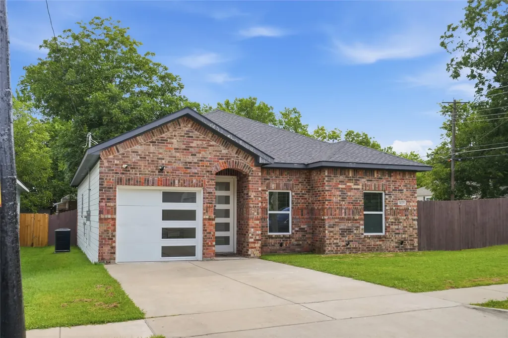 3425 Logan Street Greenville TX 75401