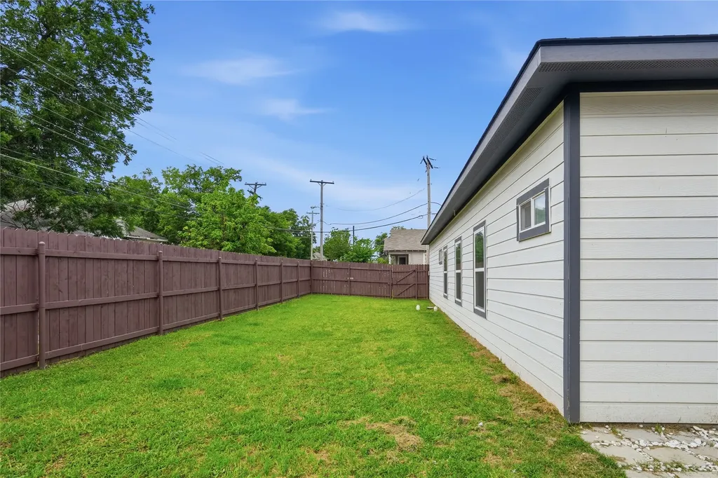 3425 Logan Street Greenville TX 75401