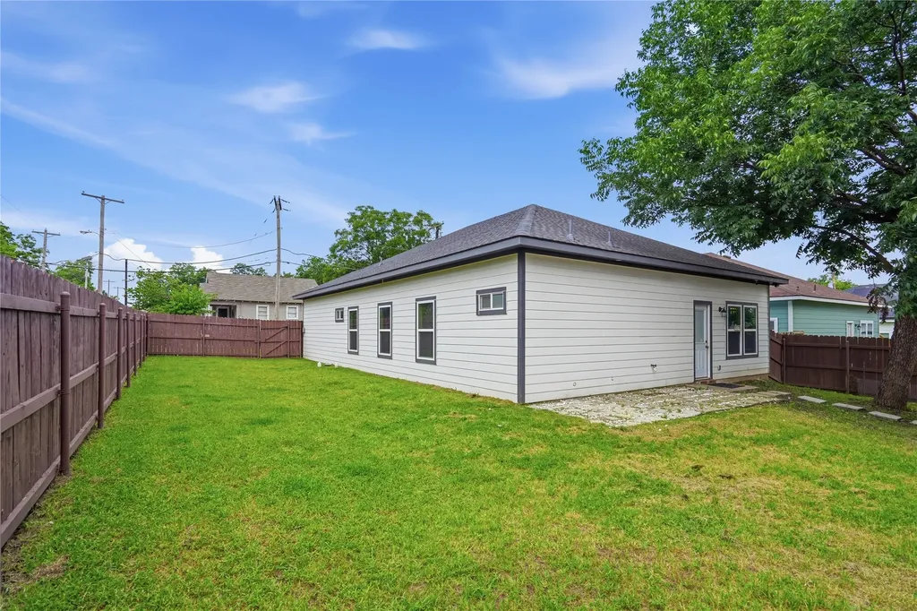 3425 Logan Street Greenville TX 75401