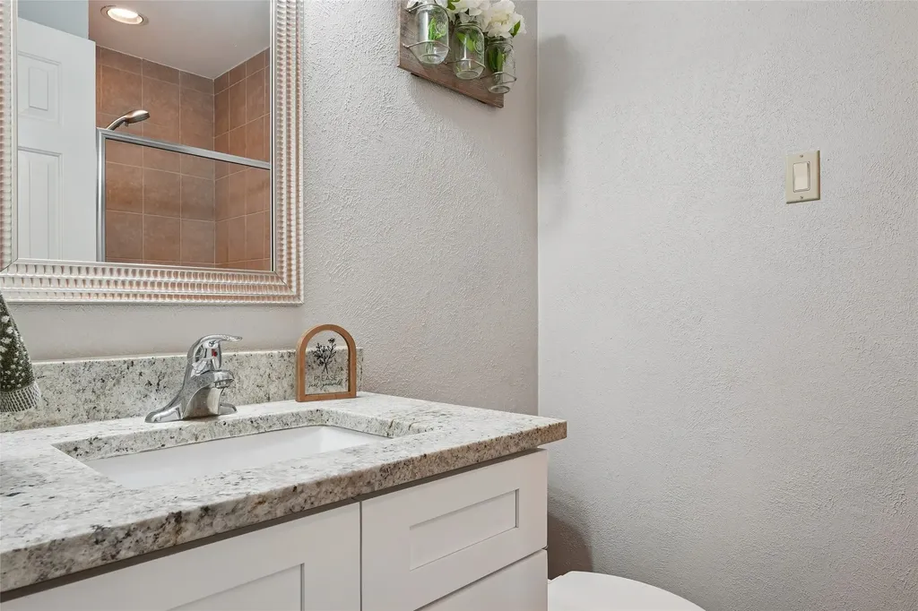 1209 Broken Arrow Trail Carrollton TX 75007