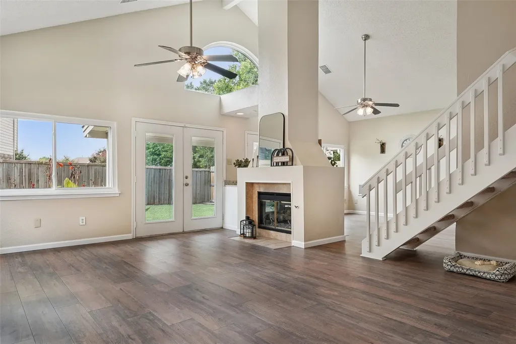 1209 Broken Arrow Trail Carrollton TX 75007