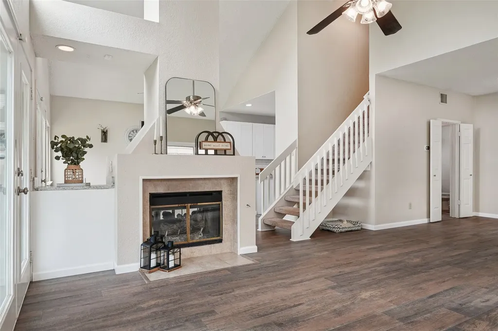1209 Broken Arrow Trail Carrollton TX 75007