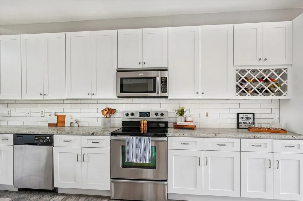 1209 Broken Arrow Trail Carrollton TX 75007