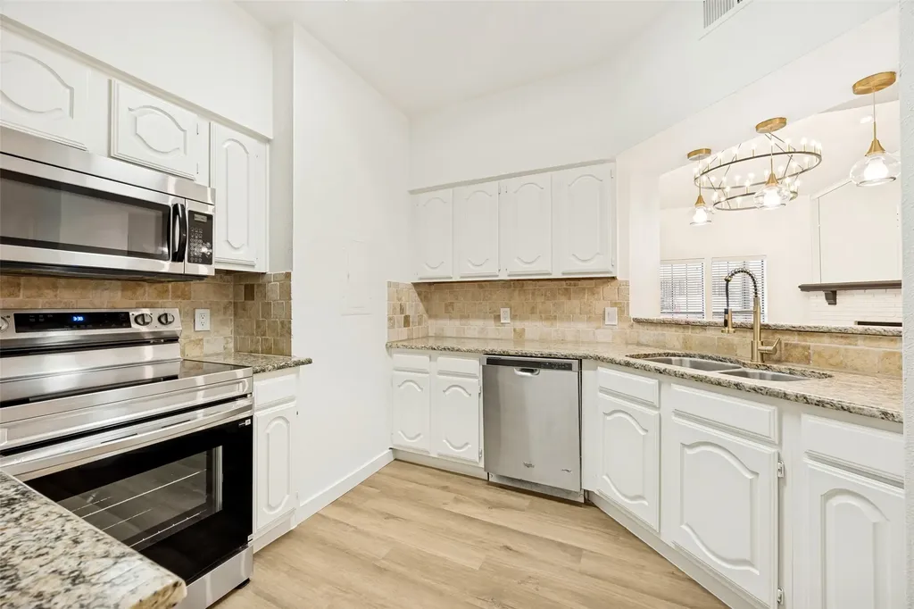 2835 Keller Springs Road Carrollton TX 75006