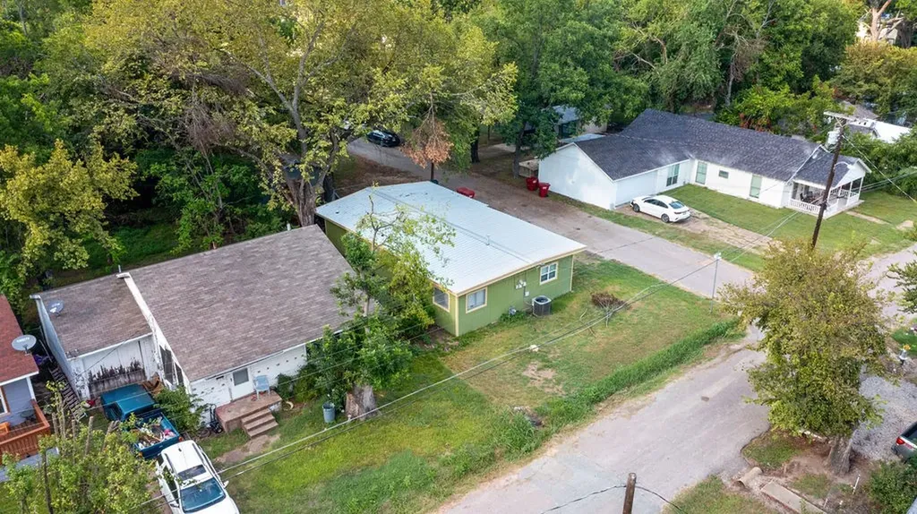 801 Oak Street Bonham TX 75418