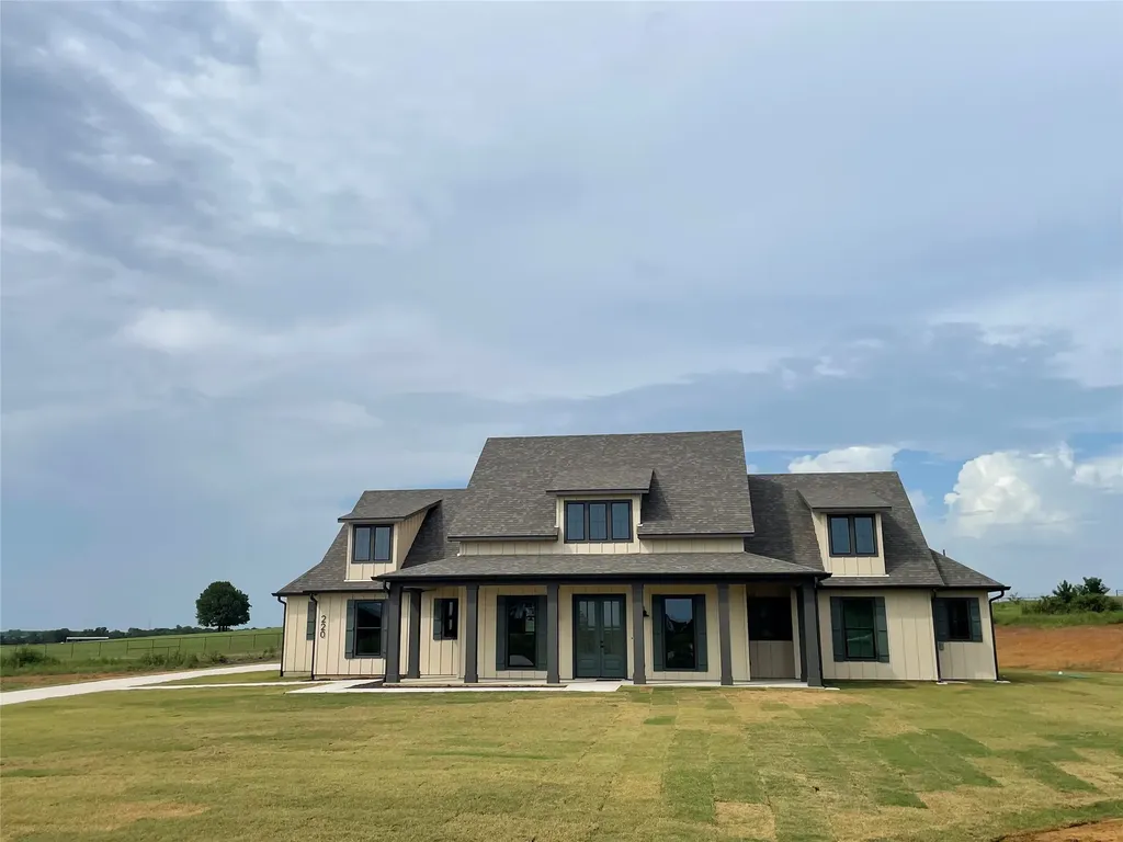 220 Dixie Estates Way Whitesboro TX 76273