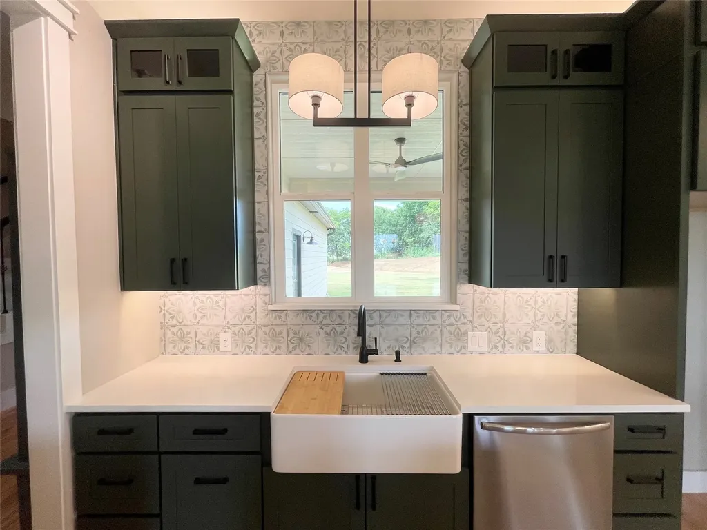 220 Dixie Estates Way Whitesboro TX 76273