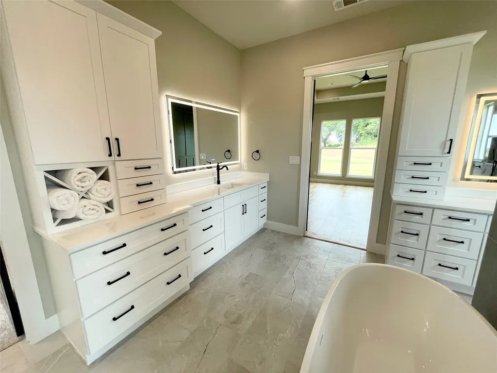 220 Dixie Estates Way Whitesboro TX 76273