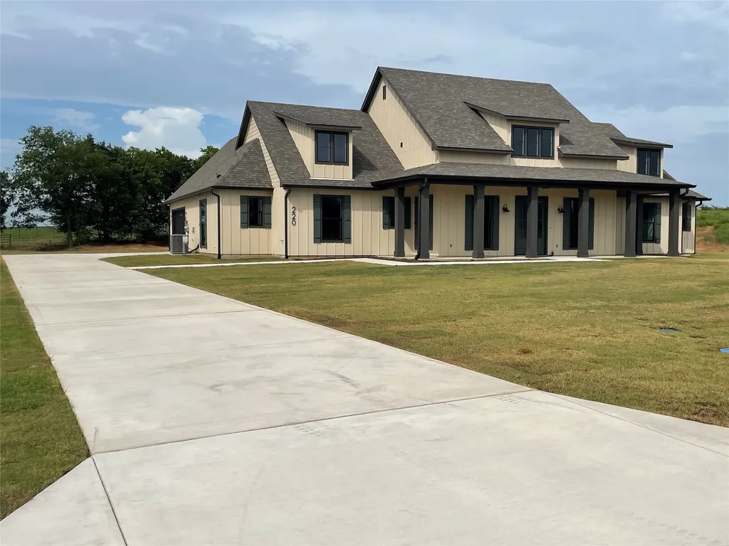 220 Dixie Estates Way Whitesboro TX 76273