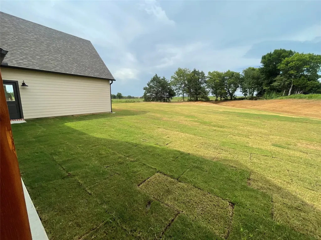 220 Dixie Estates Way Whitesboro TX 76273