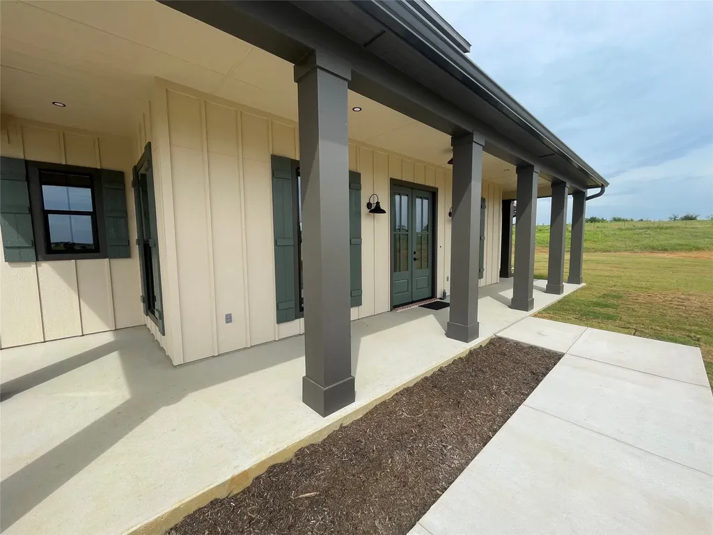 220 Dixie Estates Way Whitesboro TX 76273