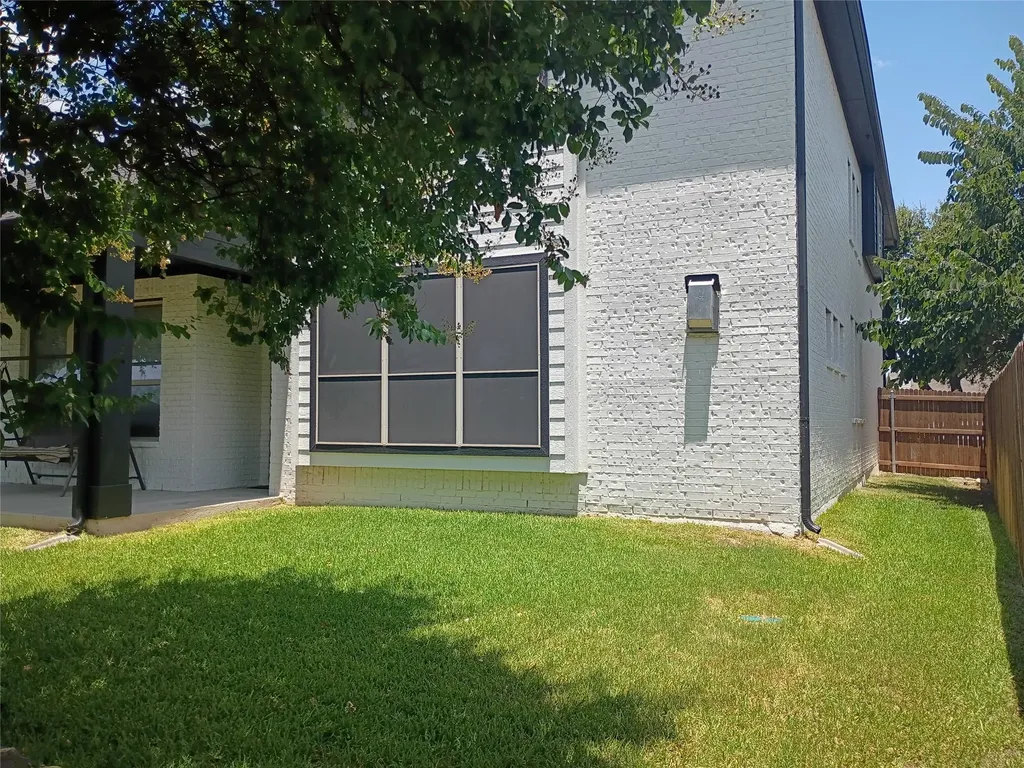 2311 Tawny Owl Road Grand Prairie TX 75052
