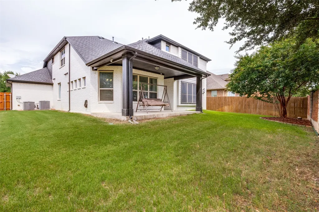 2311 Tawny Owl Road Grand Prairie TX 75052