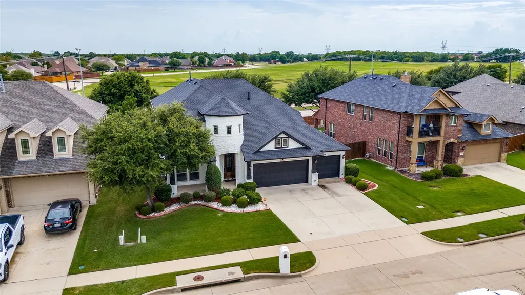 2311 Tawny Owl Road Grand Prairie TX 75052