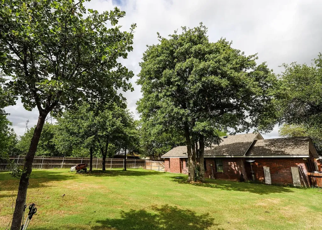 575 Hilltop Street Baird TX 79504