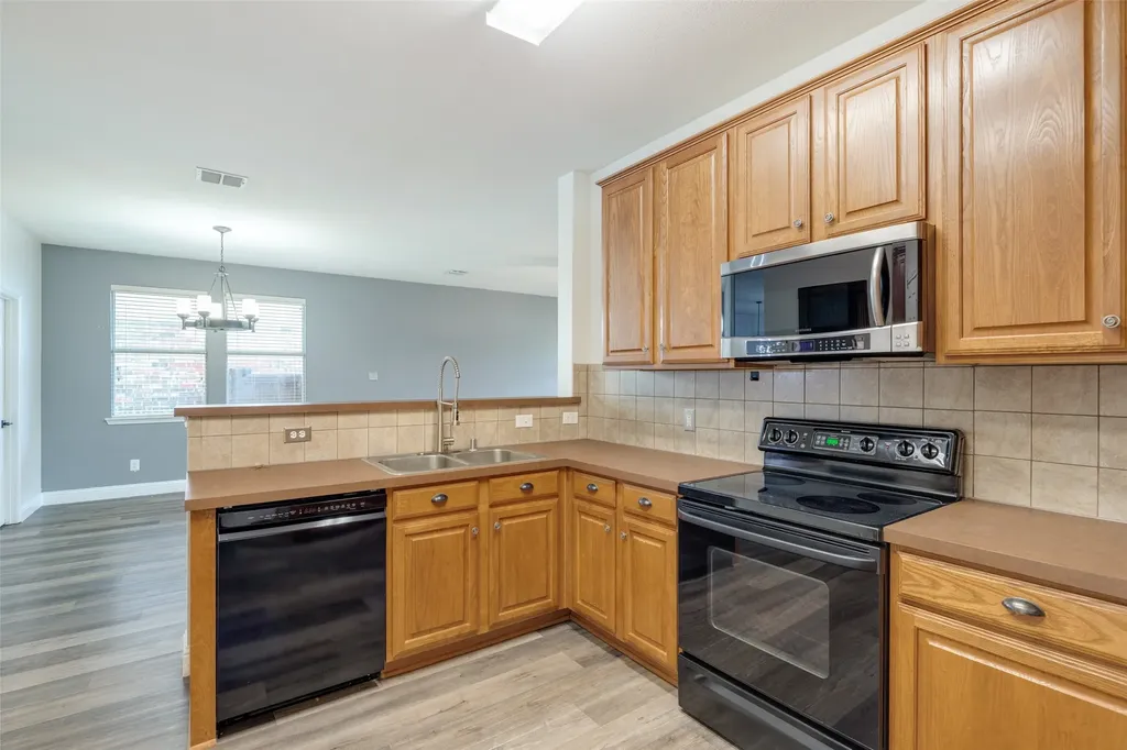 2309 Sheldon Drive Mckinney TX 75072