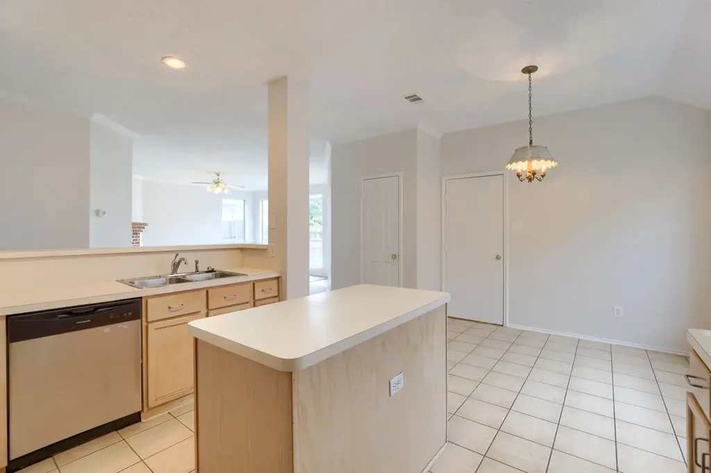 1626 Arbor Creek Drive Garland TX 75040