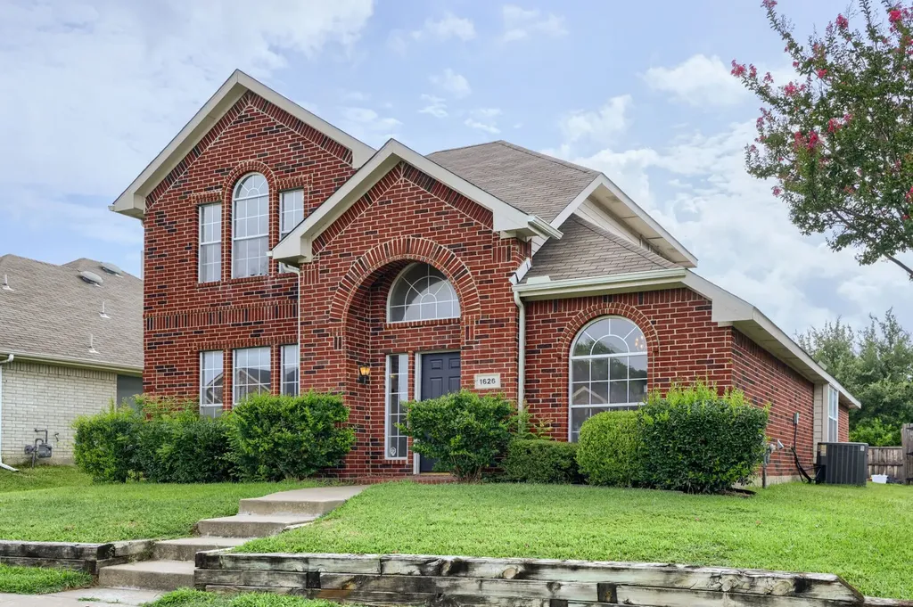 1626 Arbor Creek Drive Garland TX 75040