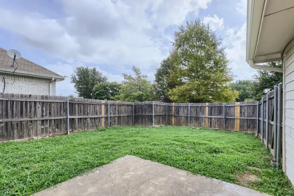 1626 Arbor Creek Drive Garland TX 75040