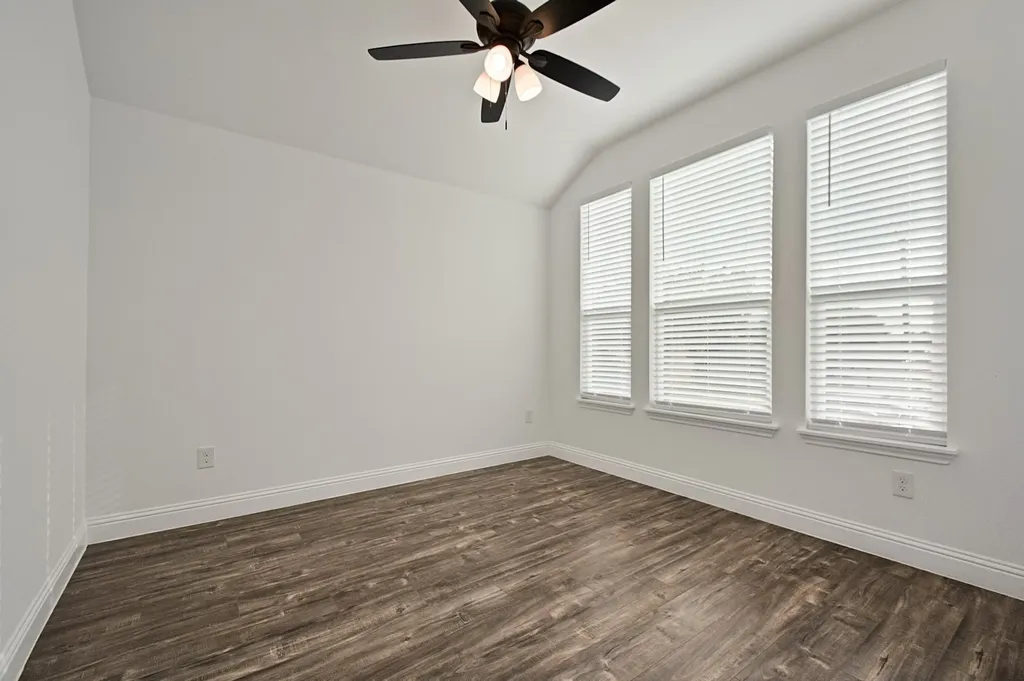 4325 Carmel Avenue Fort Worth TX 76119