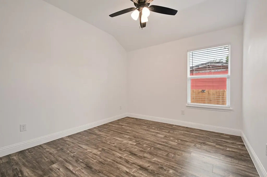 4325 Carmel Avenue Fort Worth TX 76119