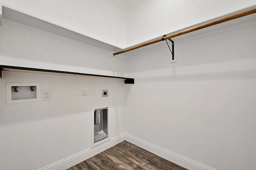 4325 Carmel Avenue Fort Worth TX 76119