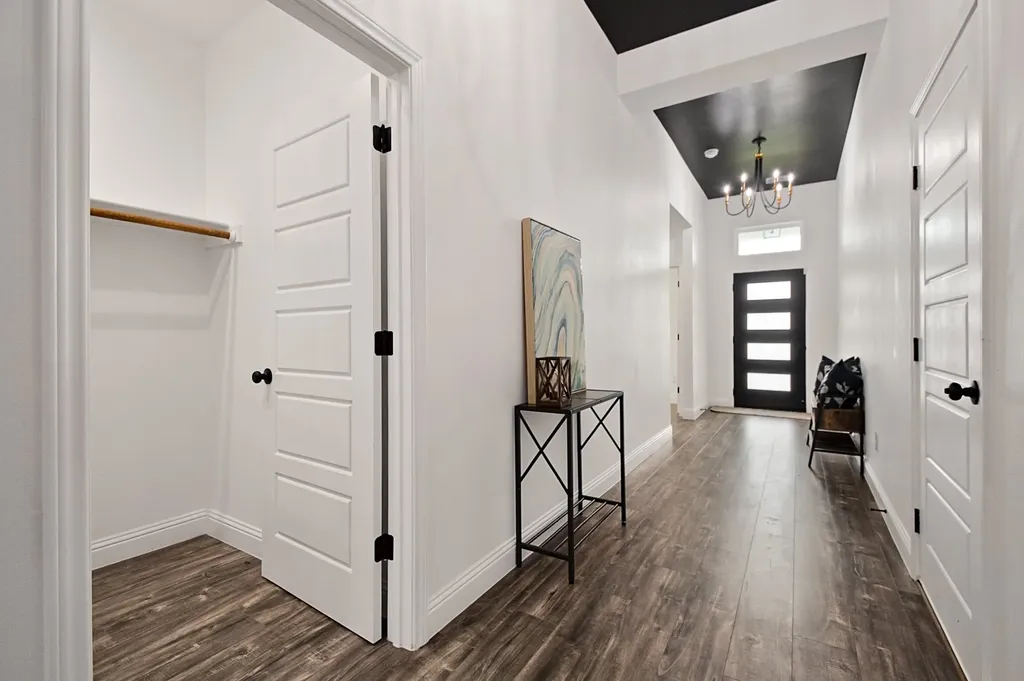 4325 Carmel Avenue Fort Worth TX 76119