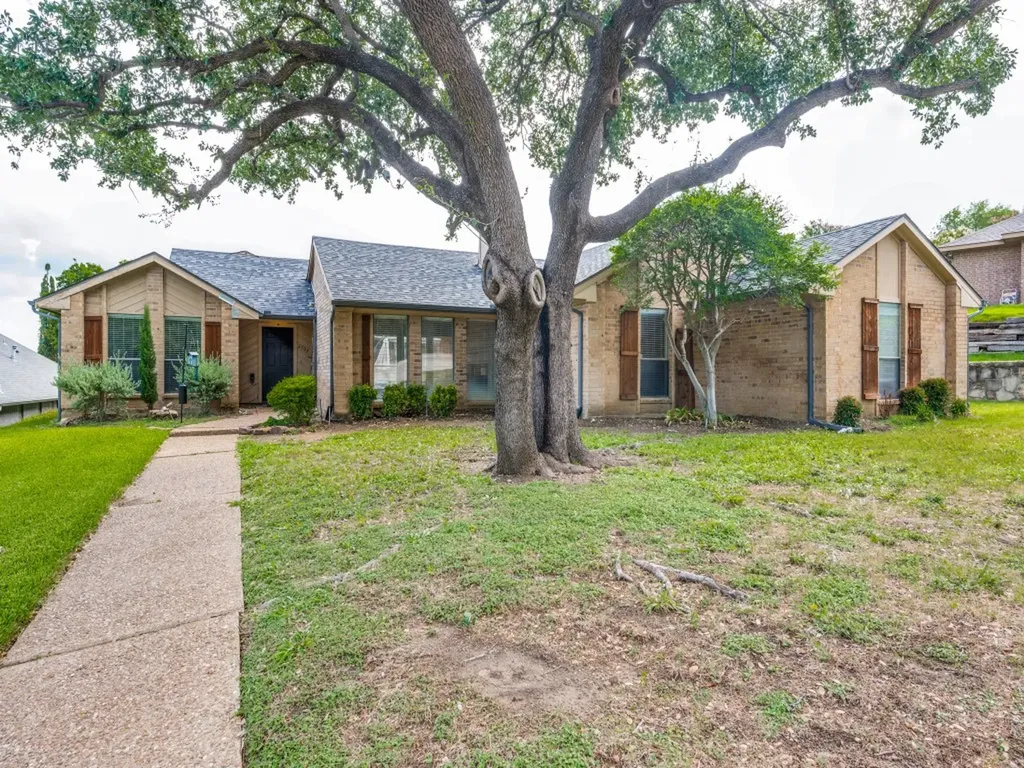 2702 Lookout Place Carrollton TX 75007