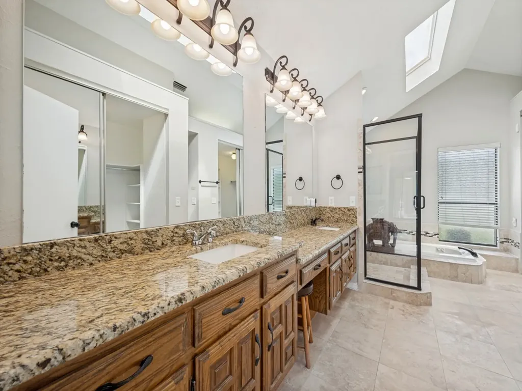 2702 Lookout Place Carrollton TX 75007
