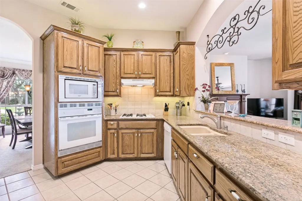 2304 Castlegate Drive Corinth TX 76210