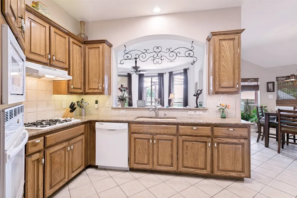 2304 Castlegate Drive Corinth TX 76210