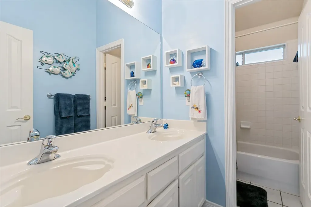 2304 Castlegate Drive Corinth TX 76210