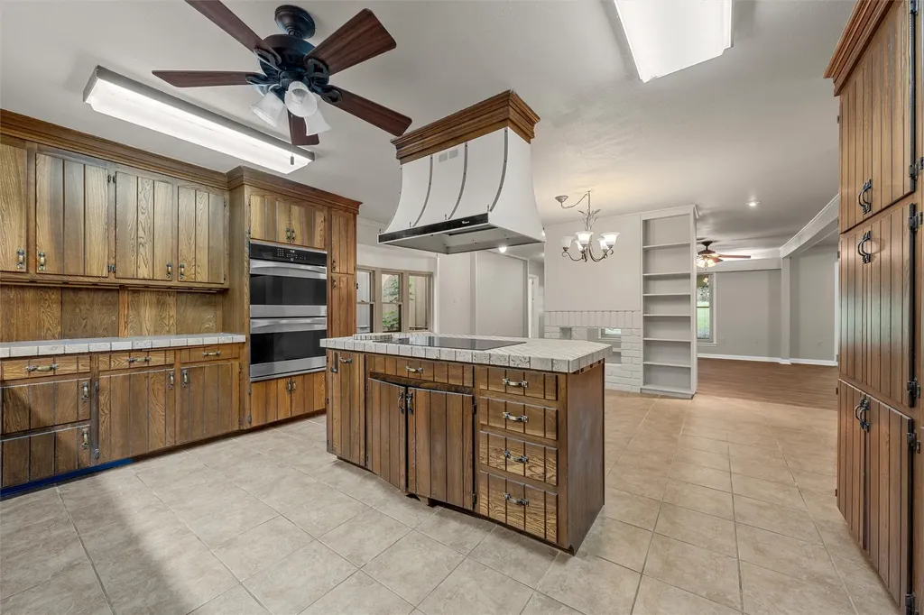 701 Arlington Drive Woodway TX 76712