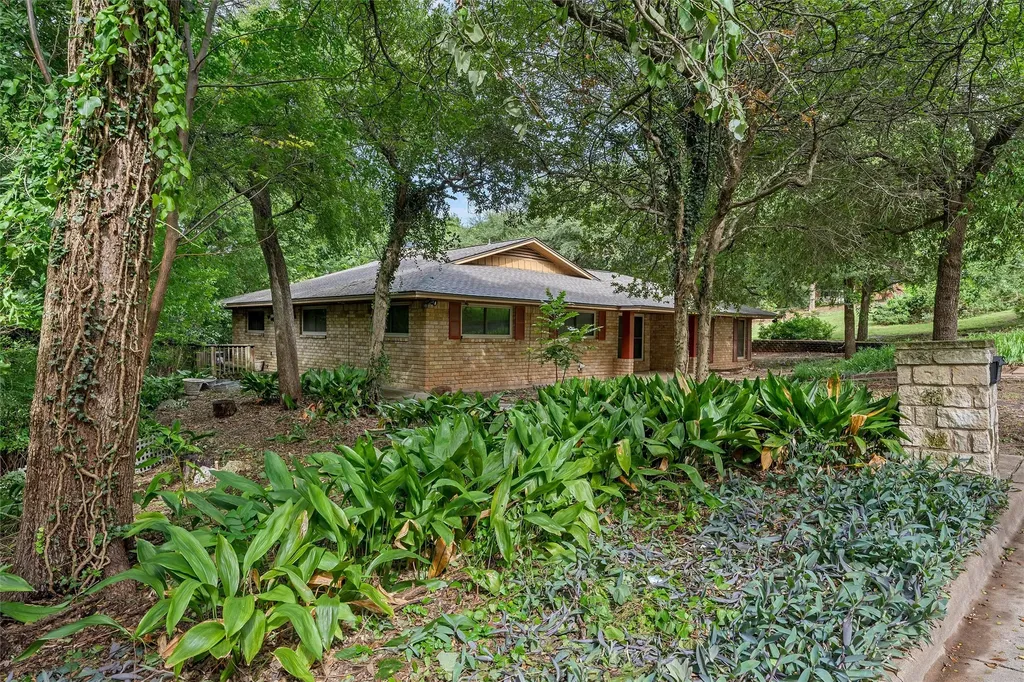 701 Arlington Drive Woodway TX 76712