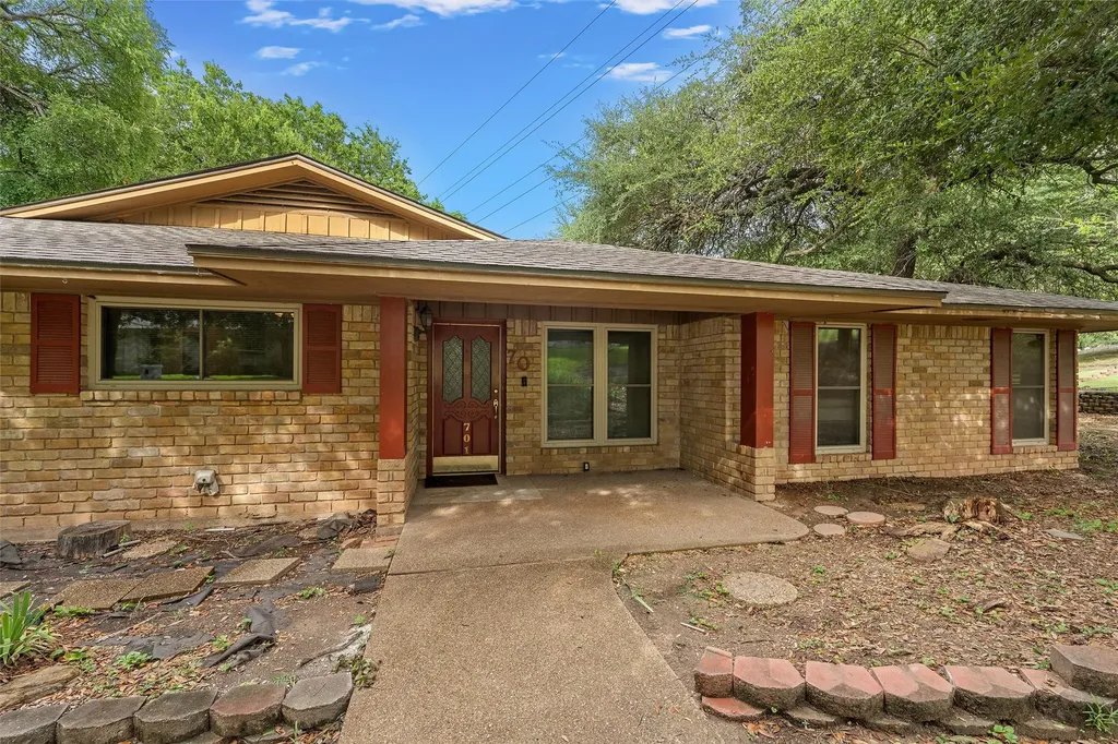 701 Arlington Drive Woodway TX 76712
