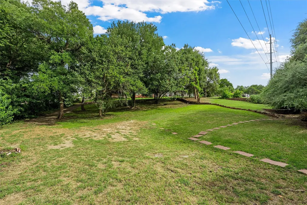701 Arlington Drive Woodway TX 76712