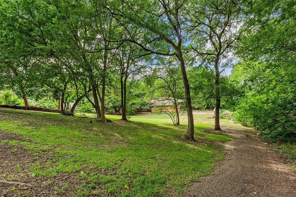 701 Arlington Drive Woodway TX 76712