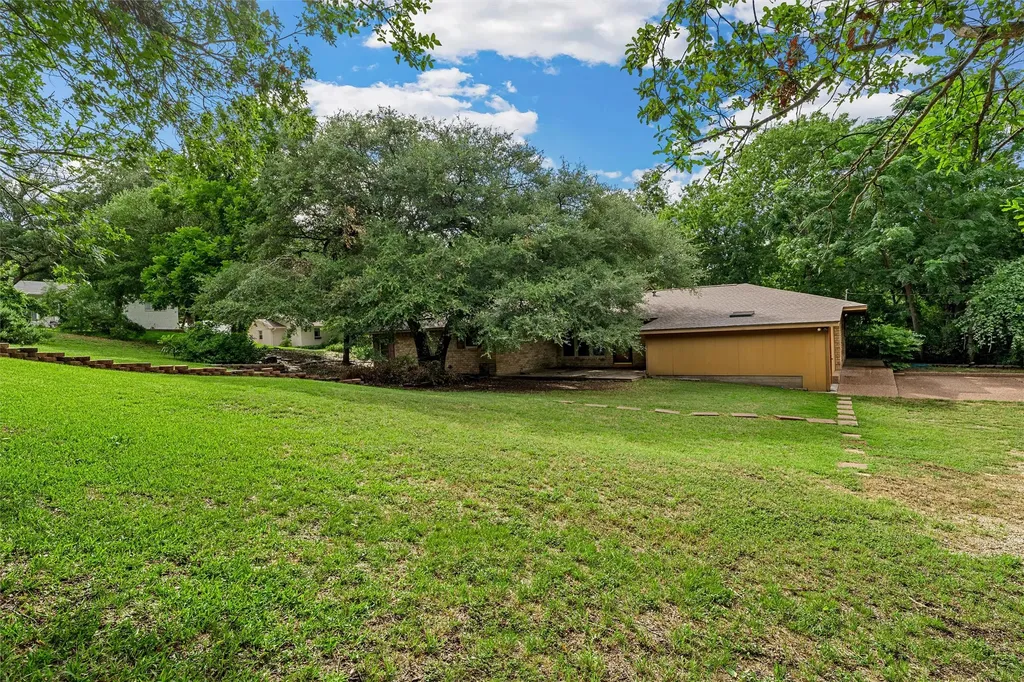 701 Arlington Drive Woodway TX 76712