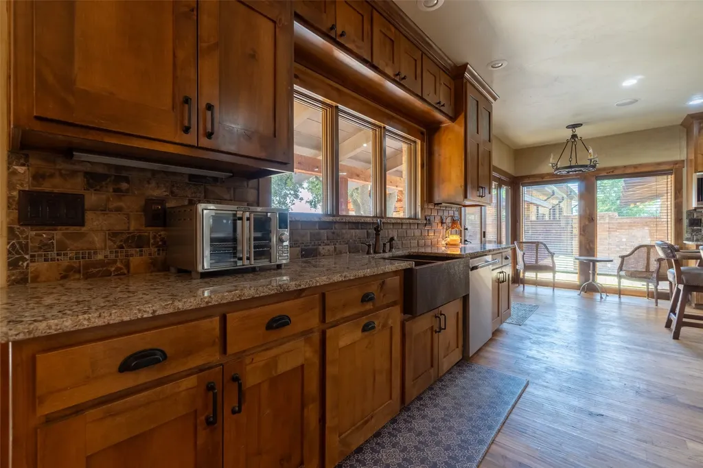 1811 Wallace Avenue Paducah TX 79248
