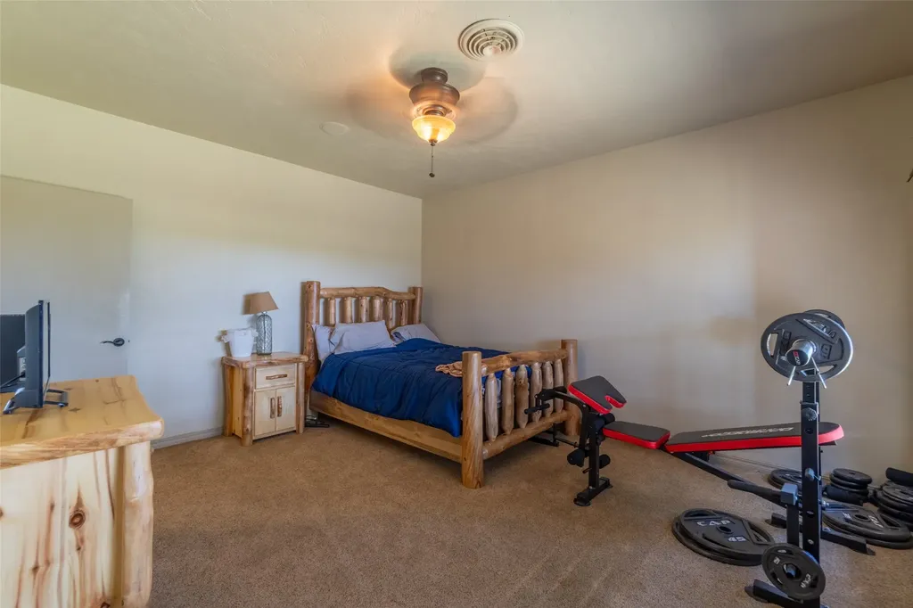 1811 Wallace Avenue Paducah TX 79248