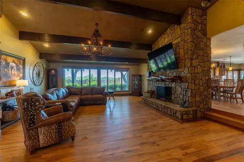 1811 Wallace Avenue Paducah TX 79248