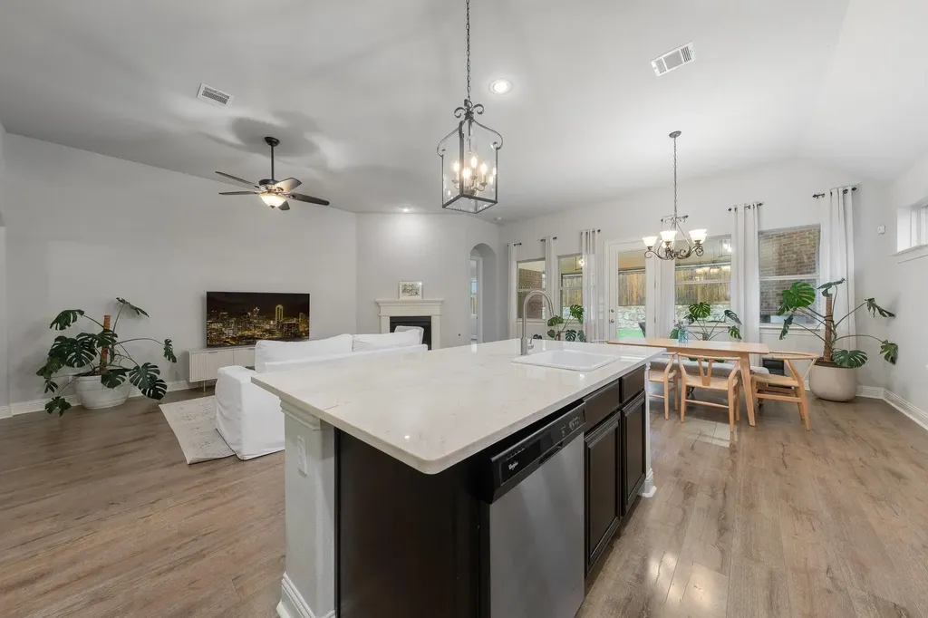 5604 Ridgeson Drive Mckinney TX 75071