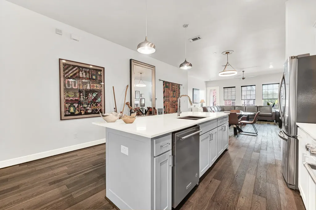 5015 Meridian Lane Addison TX 75001